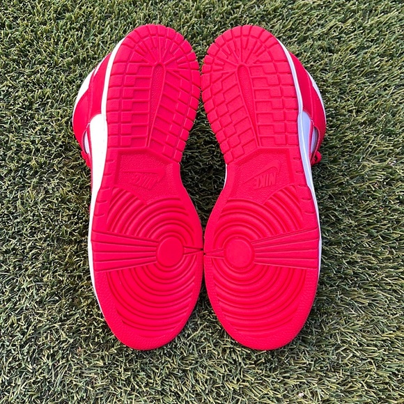 Nike Dunk High - Picture 5 of 5